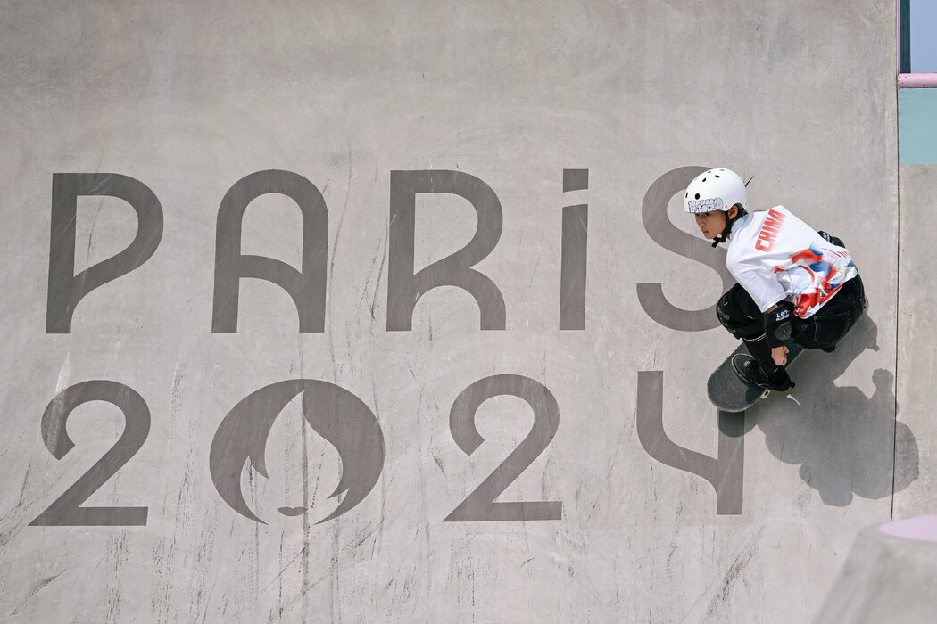 简直令人叹为观止，11年前的今天，拉姆塞打进了欧冠历史上最伟大的进球之一