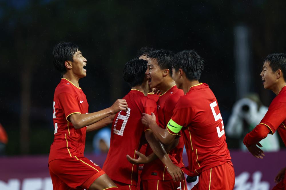 澳超半场：布鲁克闪击破门，奥克兰FC暂1-0惠灵顿凤凰